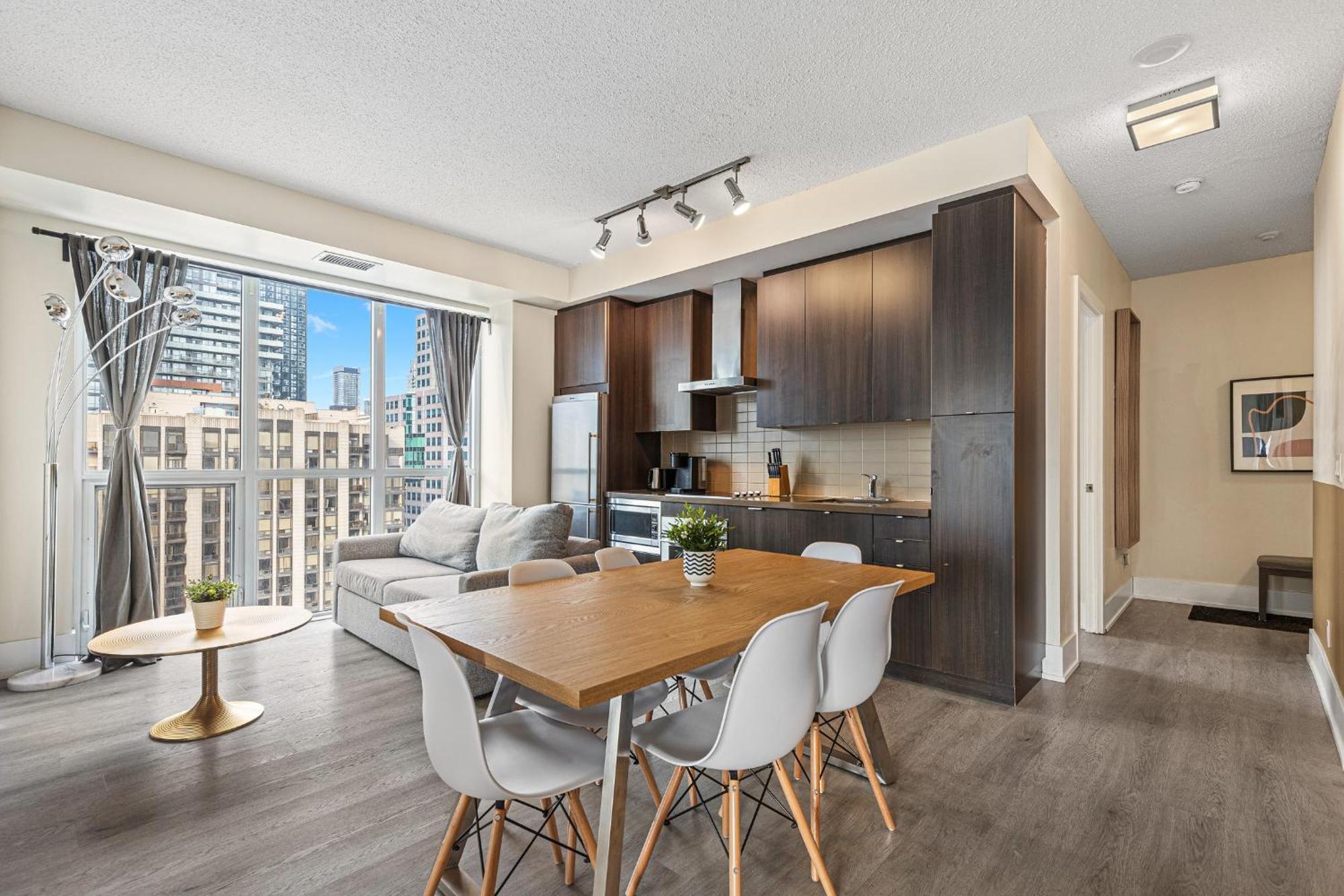 3 Bedroom Beside Cn Tower With Parking Downtown Toronto Exterior foto