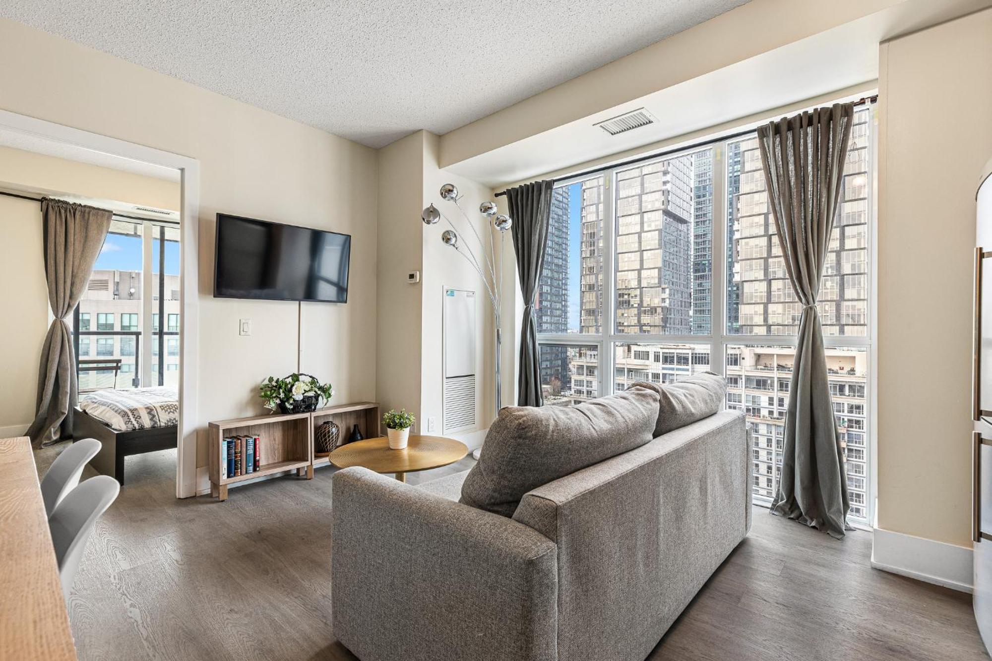 3 Bedroom Beside Cn Tower With Parking Downtown Toronto Exterior foto